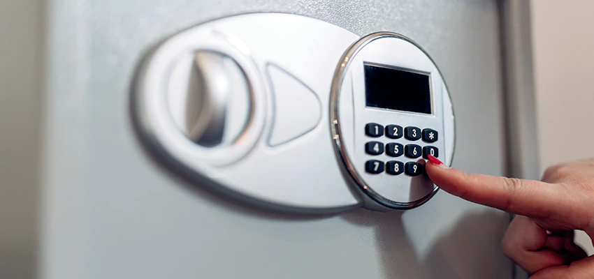 Jewelry Safe Cracking in Willows, California